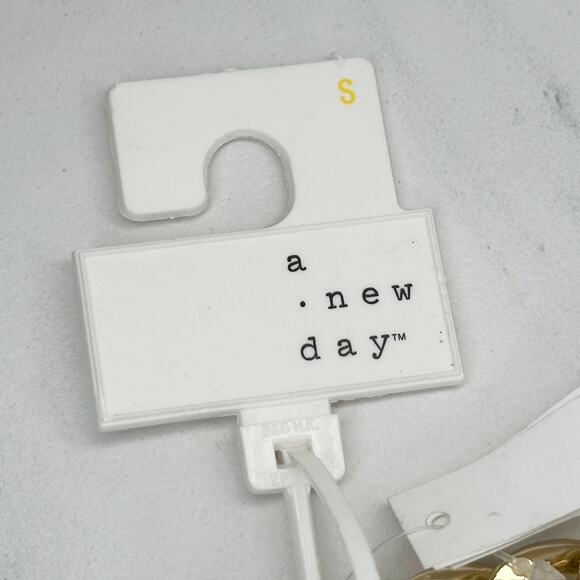 A New Day Chunky Gold Tone Metal Chain Link Belt Small (S) NWT ✨ - Picture 2 of 12